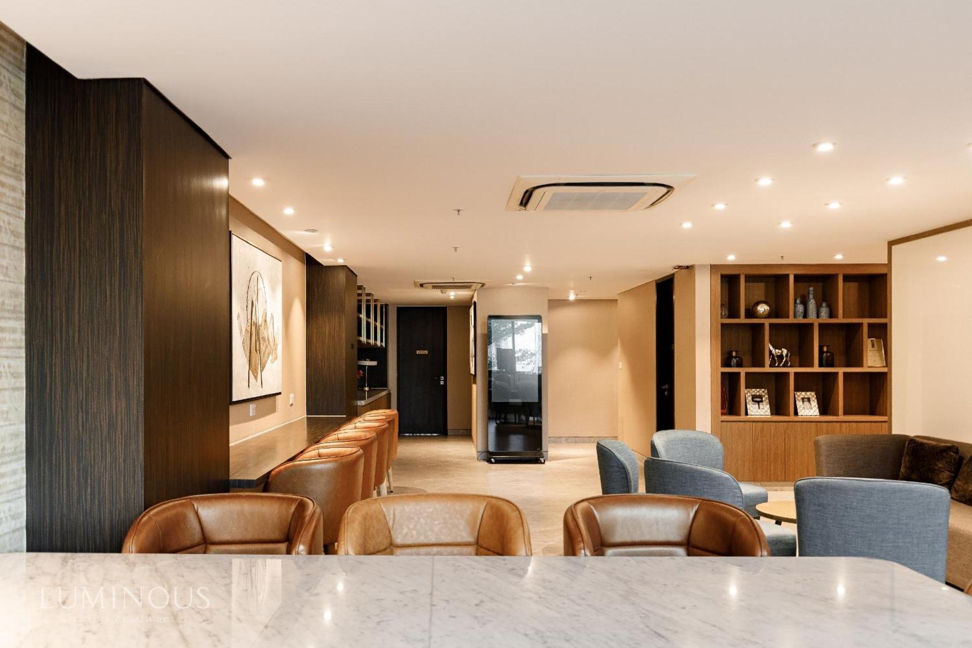 Exclusive 2-3 Bedroom Apartment In District 1 Free Pool Gym Sauna TP. Hồ Chí Minh Ngoại thất bức ảnh