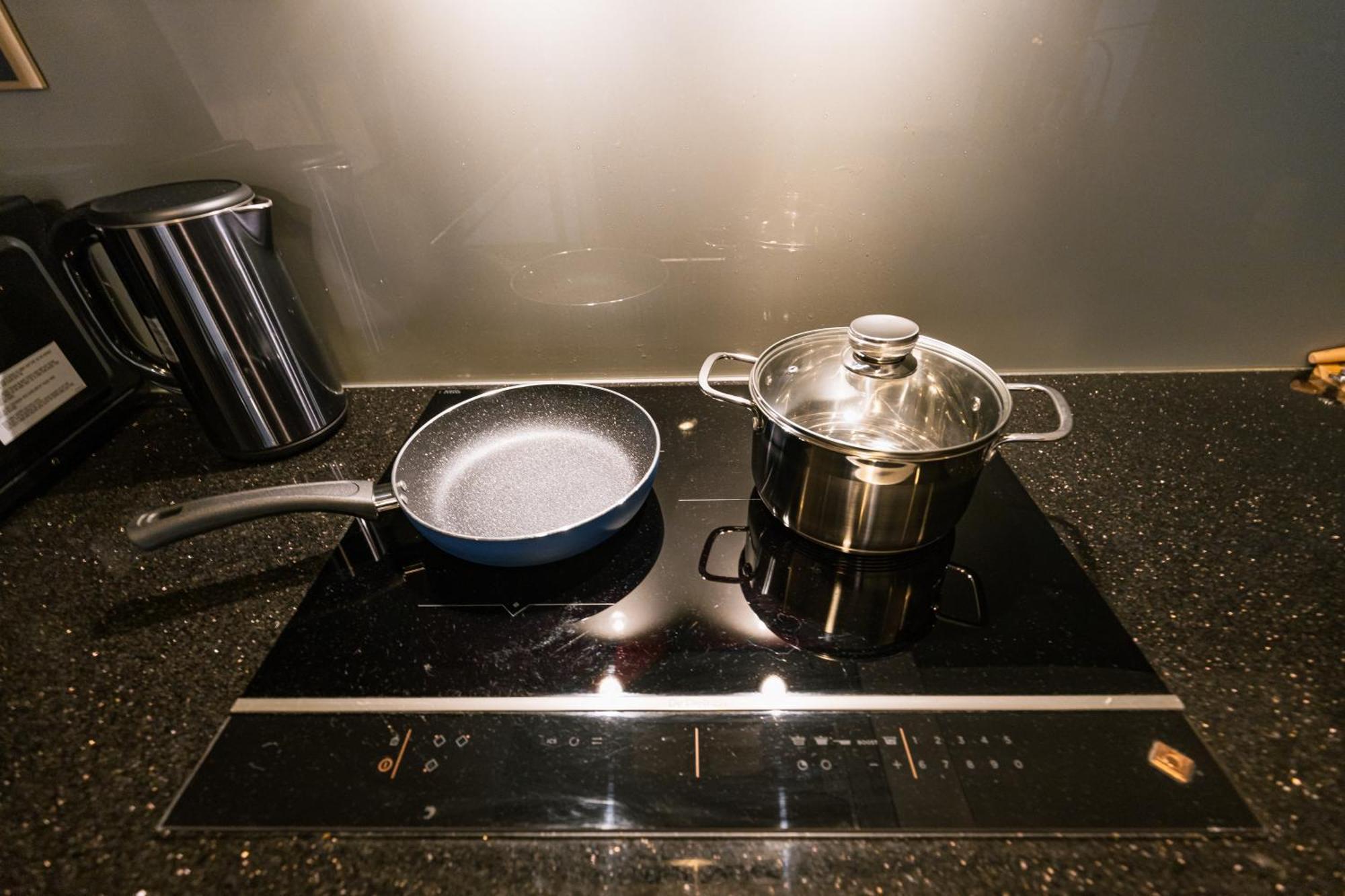 Exclusive 2-3 Bedroom Apartment In District 1 Free Pool Gym Sauna TP. Hồ Chí Minh Ngoại thất bức ảnh